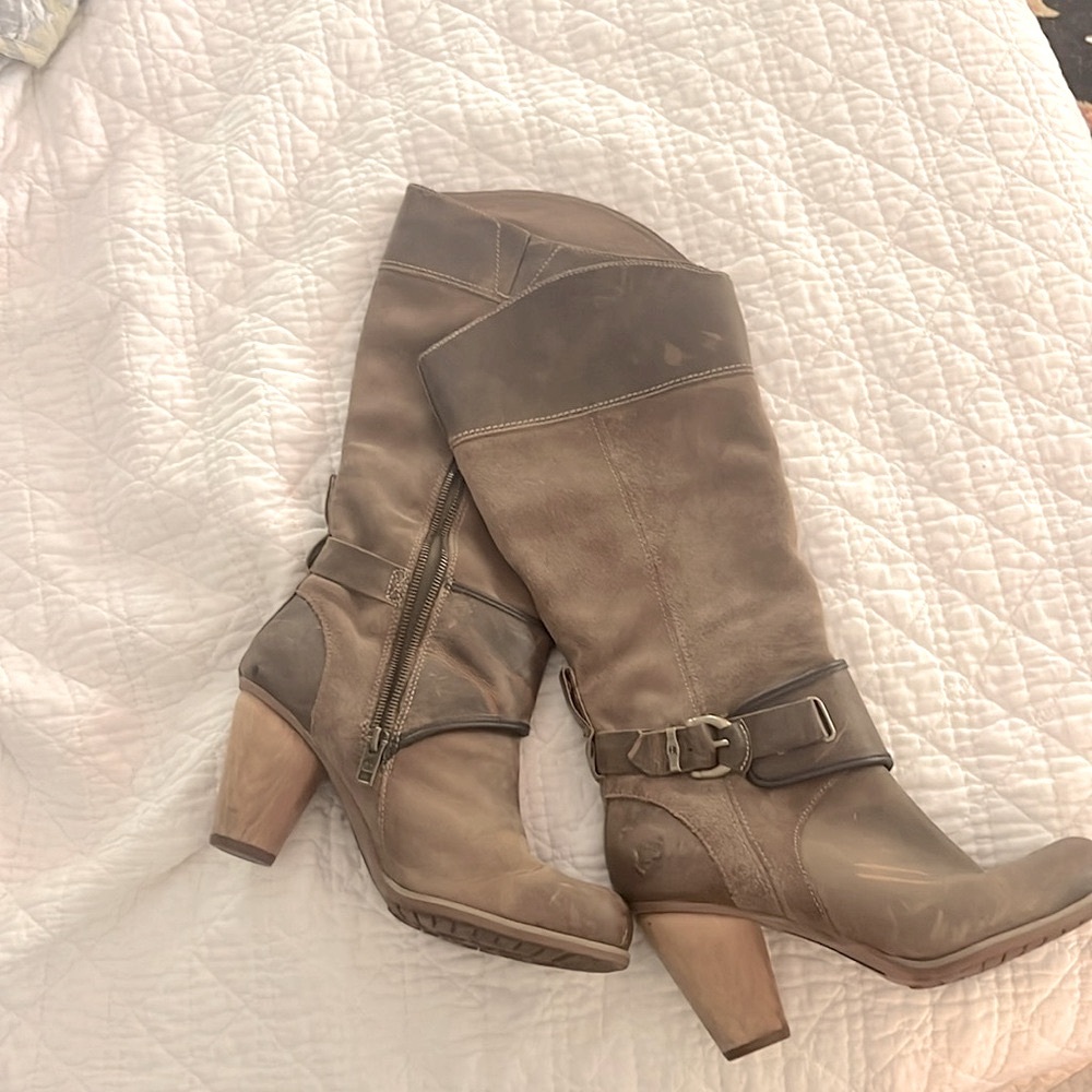 Timberland suede/leather boots